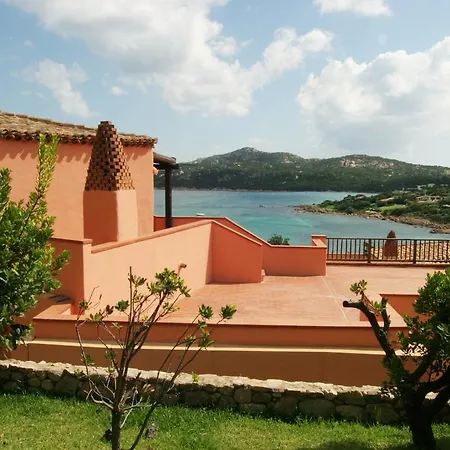 Aparthotel Chrysalis Bay 3*