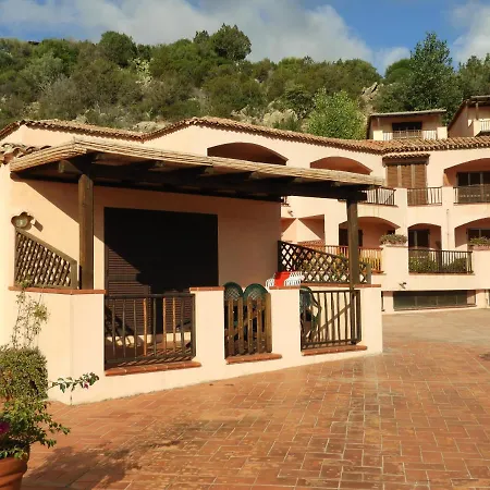 Chrysalis Bay Aparthotel 3*