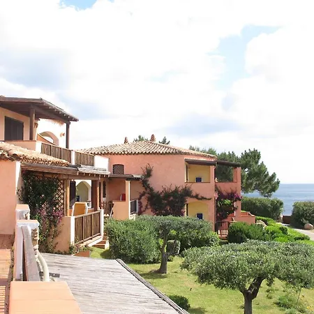 Chrysalis Bay Aparthotel 3*