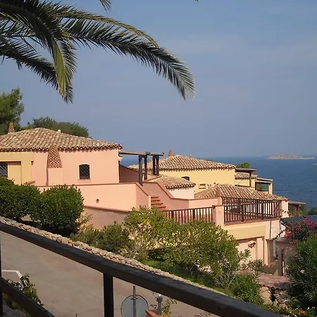 Chrysalis Bay بورتو كيرفو