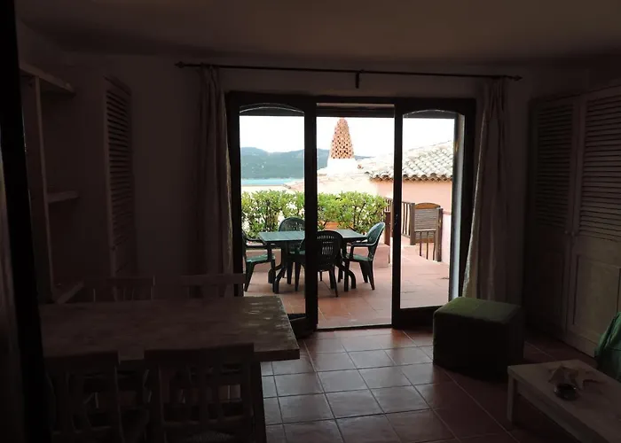 Chrysalis Bay Aparthotel 3*