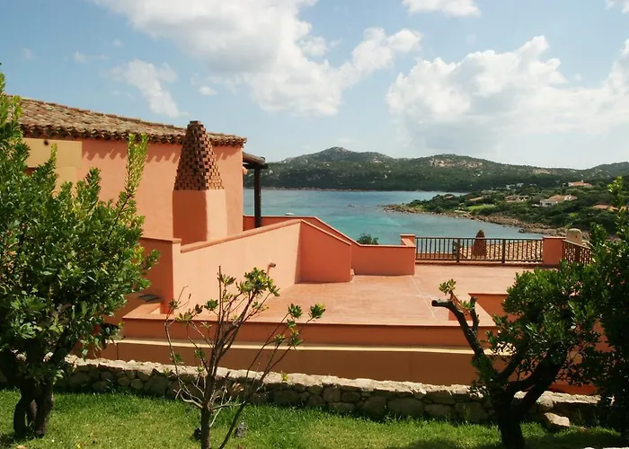 Aparthotel Chrysalis Bay 3*