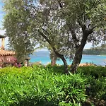 Chrysalis Bay بورتو كيرفو