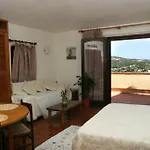 Chrysalis Bay بورتو كيرفو