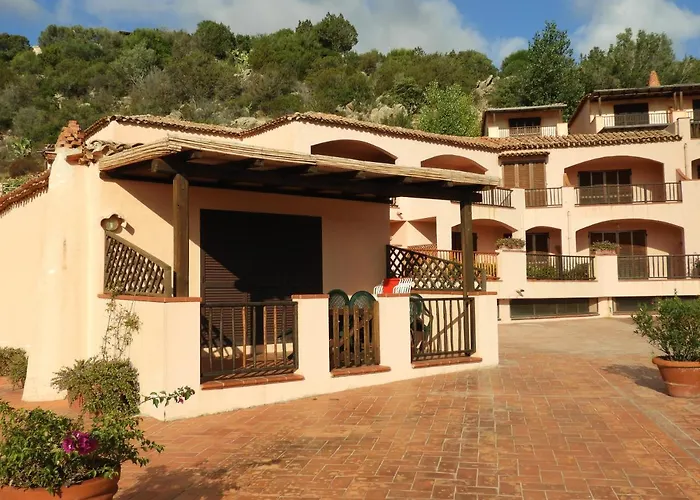 Chrysalis Bay Aparthotel 3*